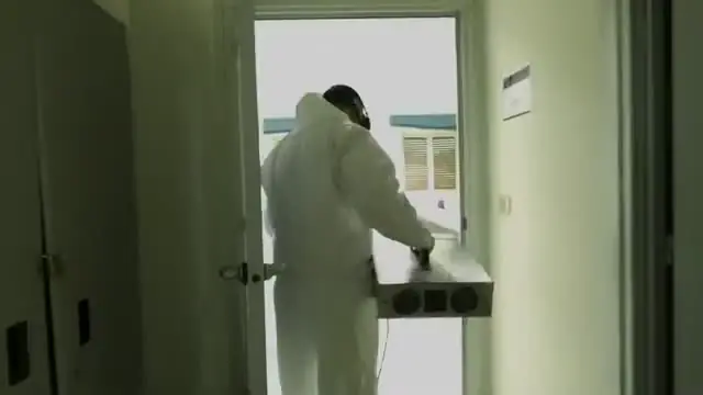 Sanificazione con generatore di ozono in ambiente professionale